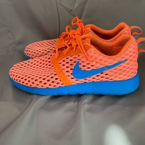 Nike Roshe One Flight GS